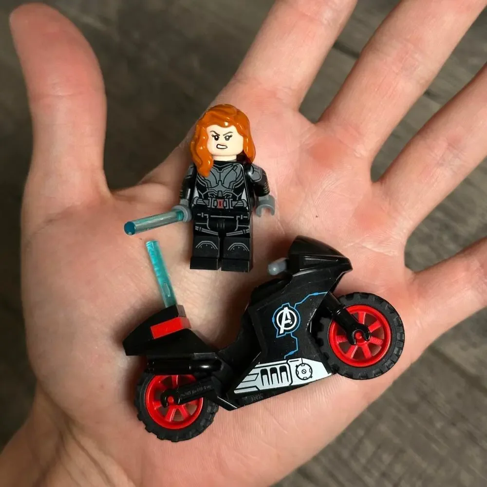 LEGO Marvel Black Widow Avengers Bike Motorcycle Mini Figure